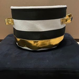 Cute stripe basket storage gold detailing